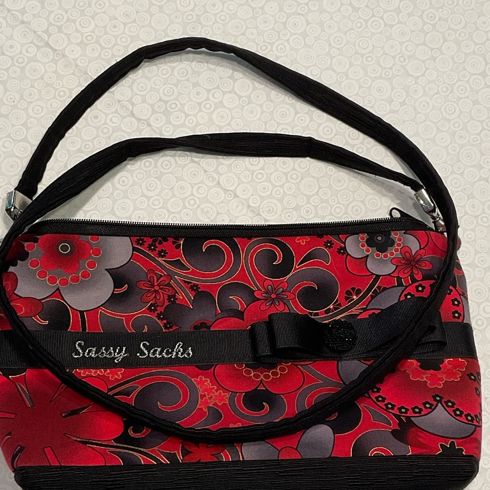 Red and Black Floral Women's Bag - Picture 12 of 12